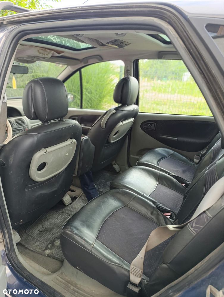 Renault Scenic - 5