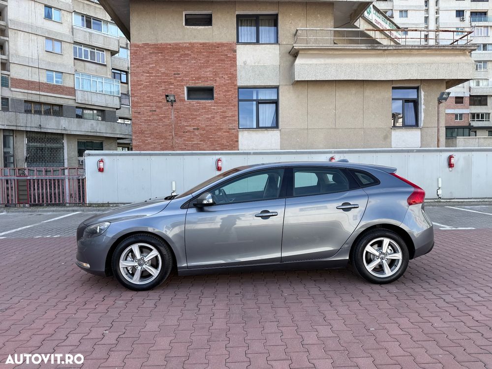 Volvo V40 D2 Powershift Momentum - 11