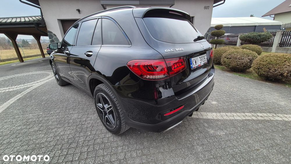 Mercedes-Benz GLC 300 4-Matic - 17