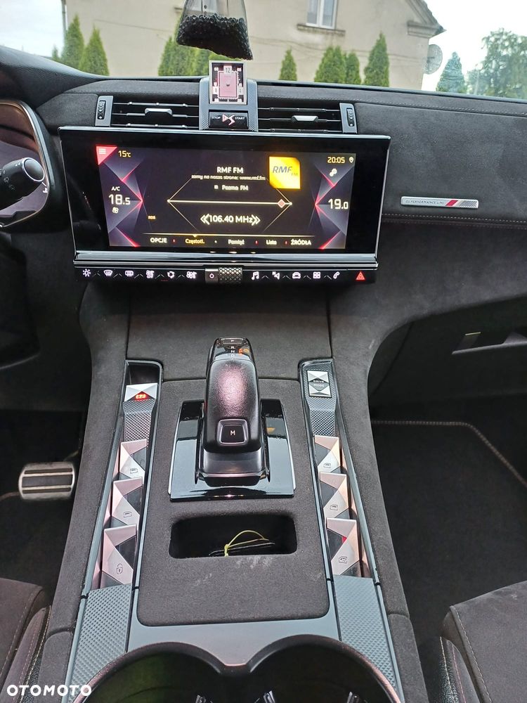 DS Automobiles DS 7 Crossback 2.0 BlueHDi Performance Line + - 18