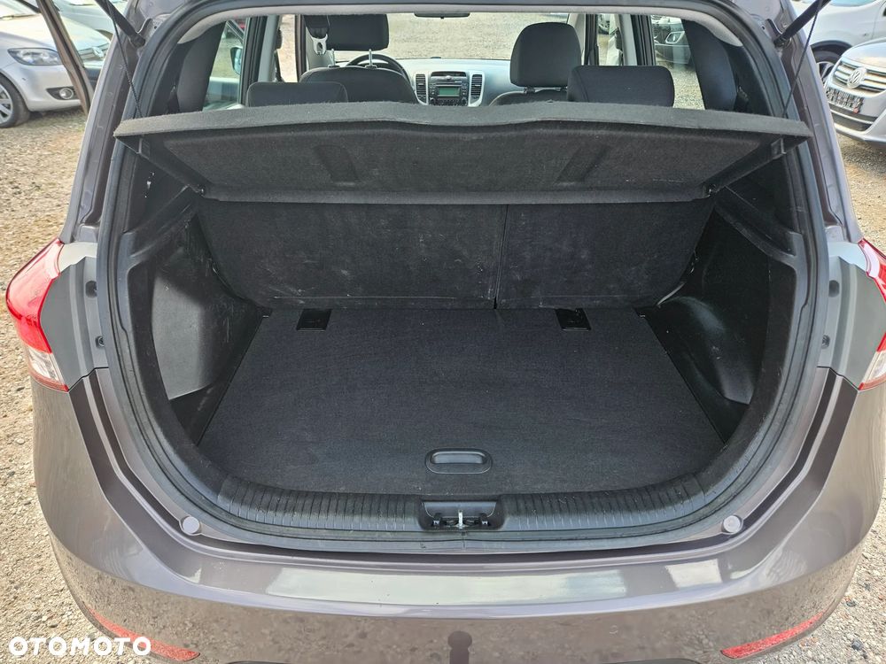 Hyundai ix20 1.4 blue Trend - 21