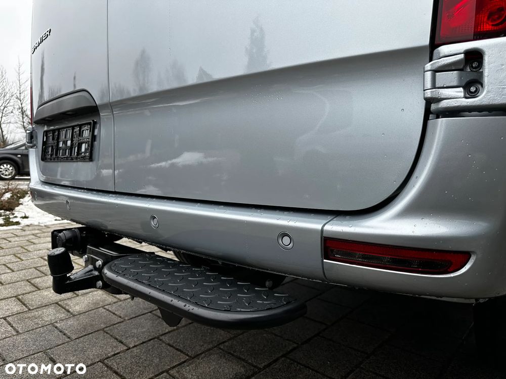 Mercedes-Benz Sprinter - 30