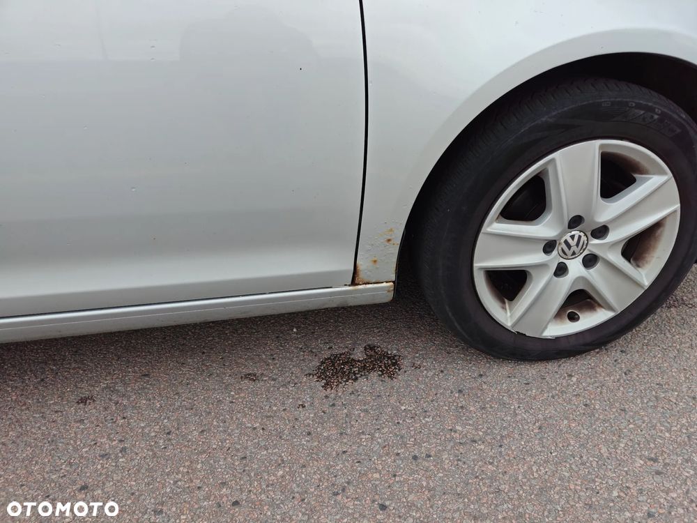 Volkswagen Golf 1.6 TDI Comfortline DSG - 9