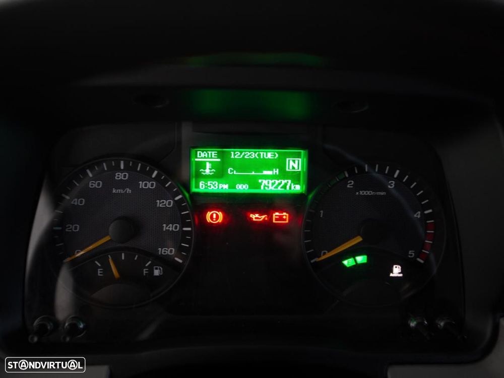 Mitsubishi Canter 3.0 35 TD 3C15 - 13