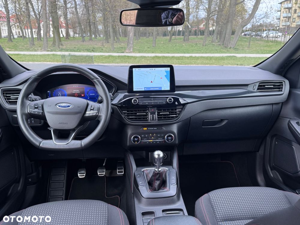 Ford Kuga 2.0 EcoBlue Hybrid ST-LINE - 32