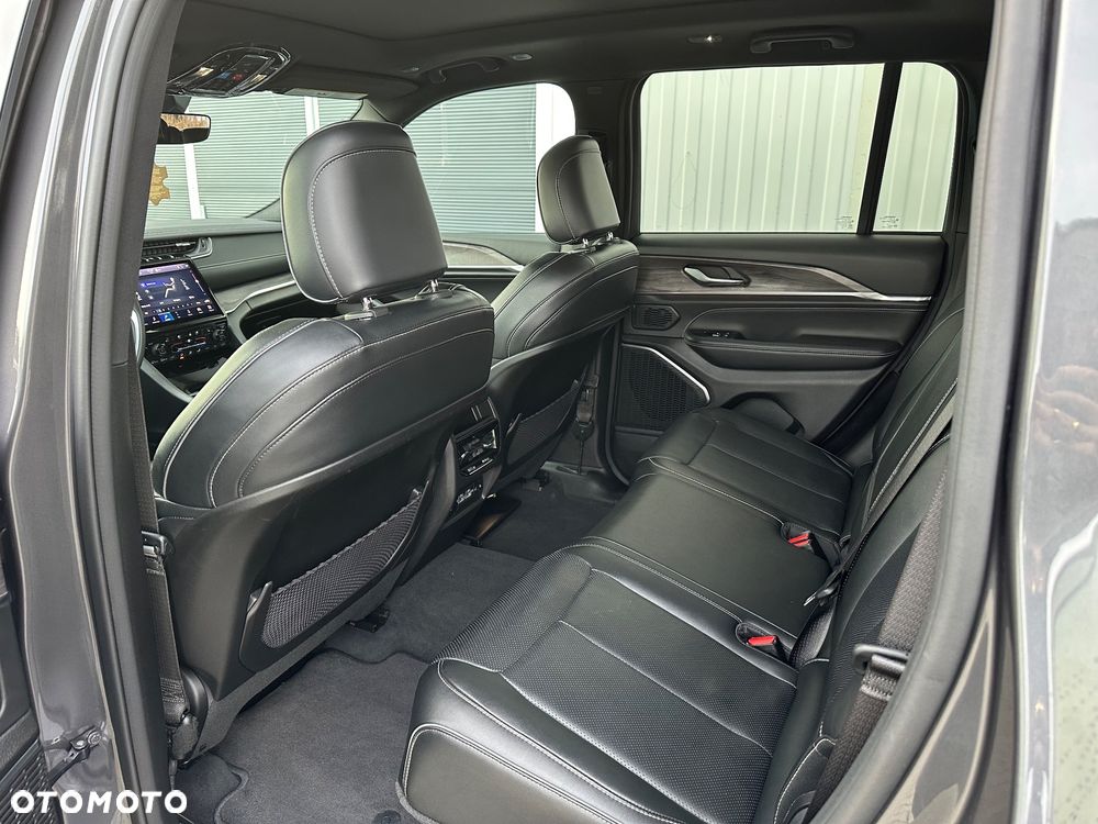 Jeep Grand Cherokee - 10