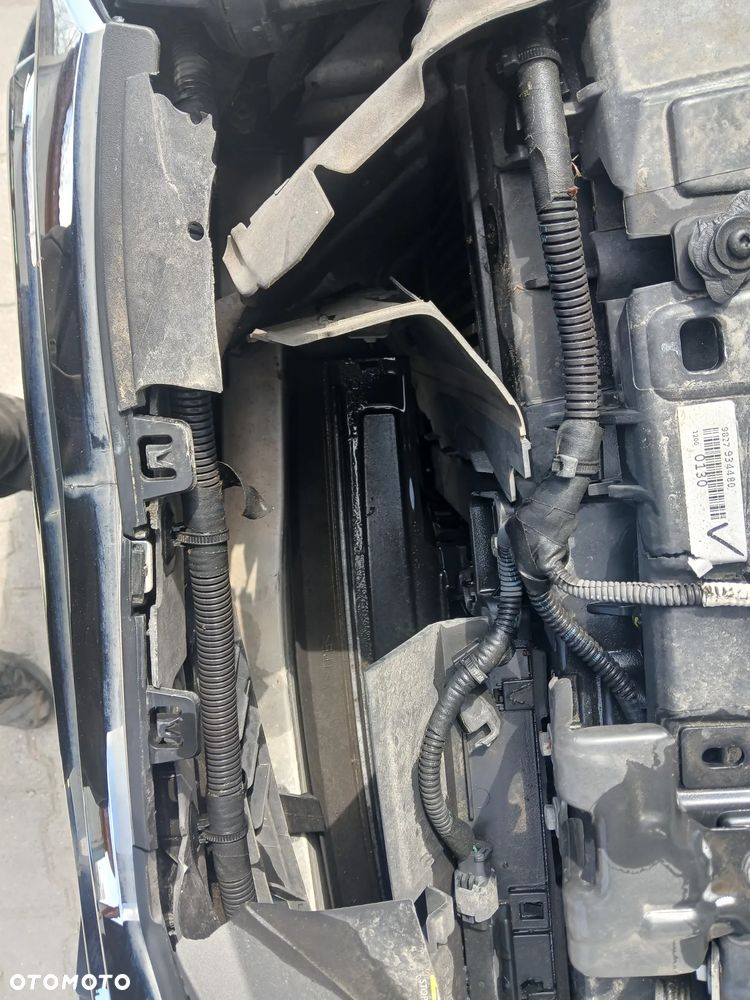 Citroën C4 PureTech 130 Stop&Start EAT8 FEEL PACK - 16