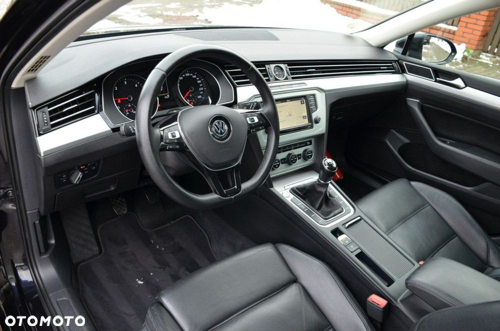 Volkswagen Passat - 21
