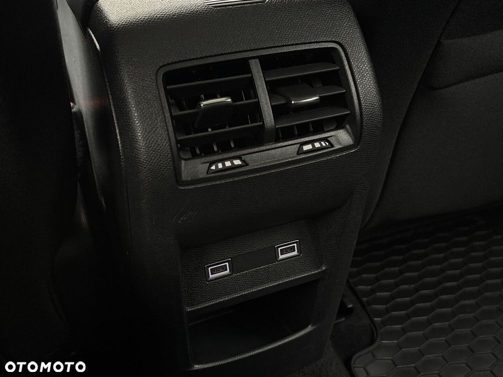 Peugeot 308 1.5 BlueHDi Allure Pack S&S EAT8 - 34