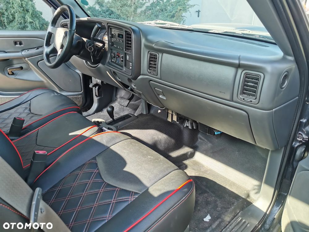 Chevrolet Silverado - 5