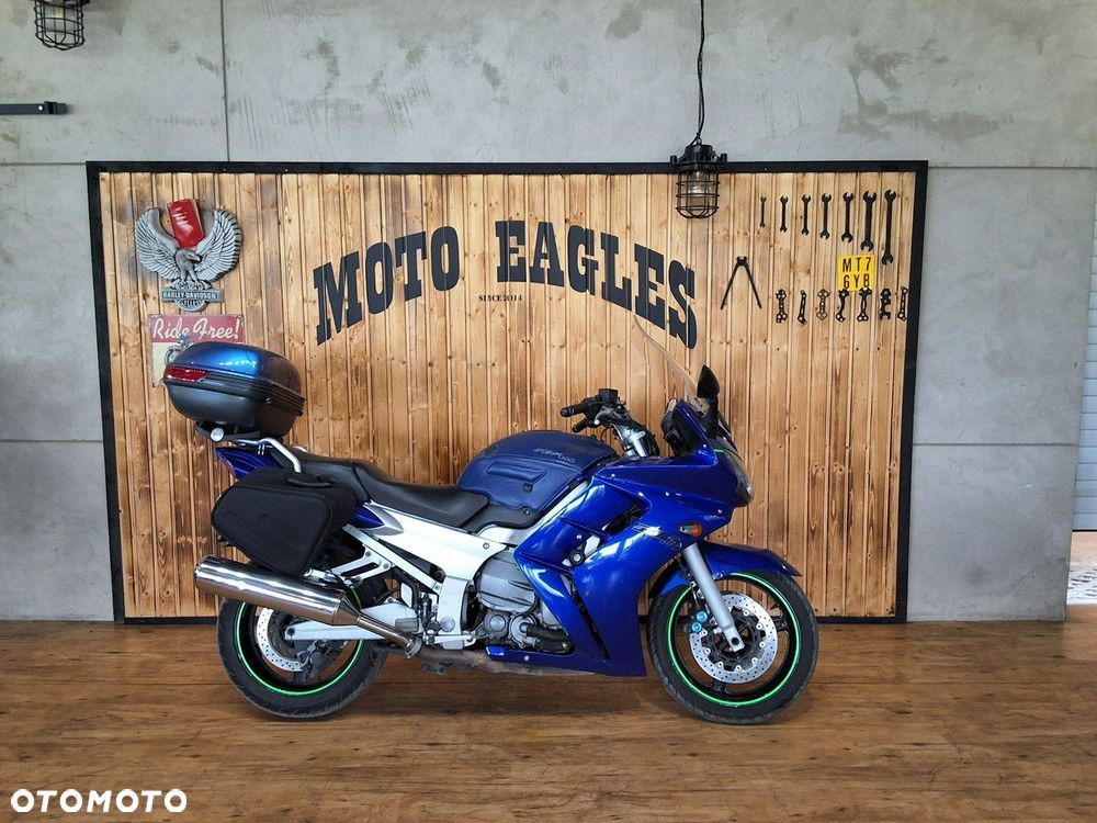 Yamaha FJR - 8