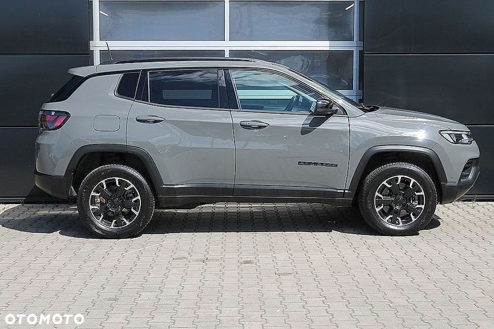 Jeep Compass 1.3 T4 PHEV 4xe Upland S&S - 15