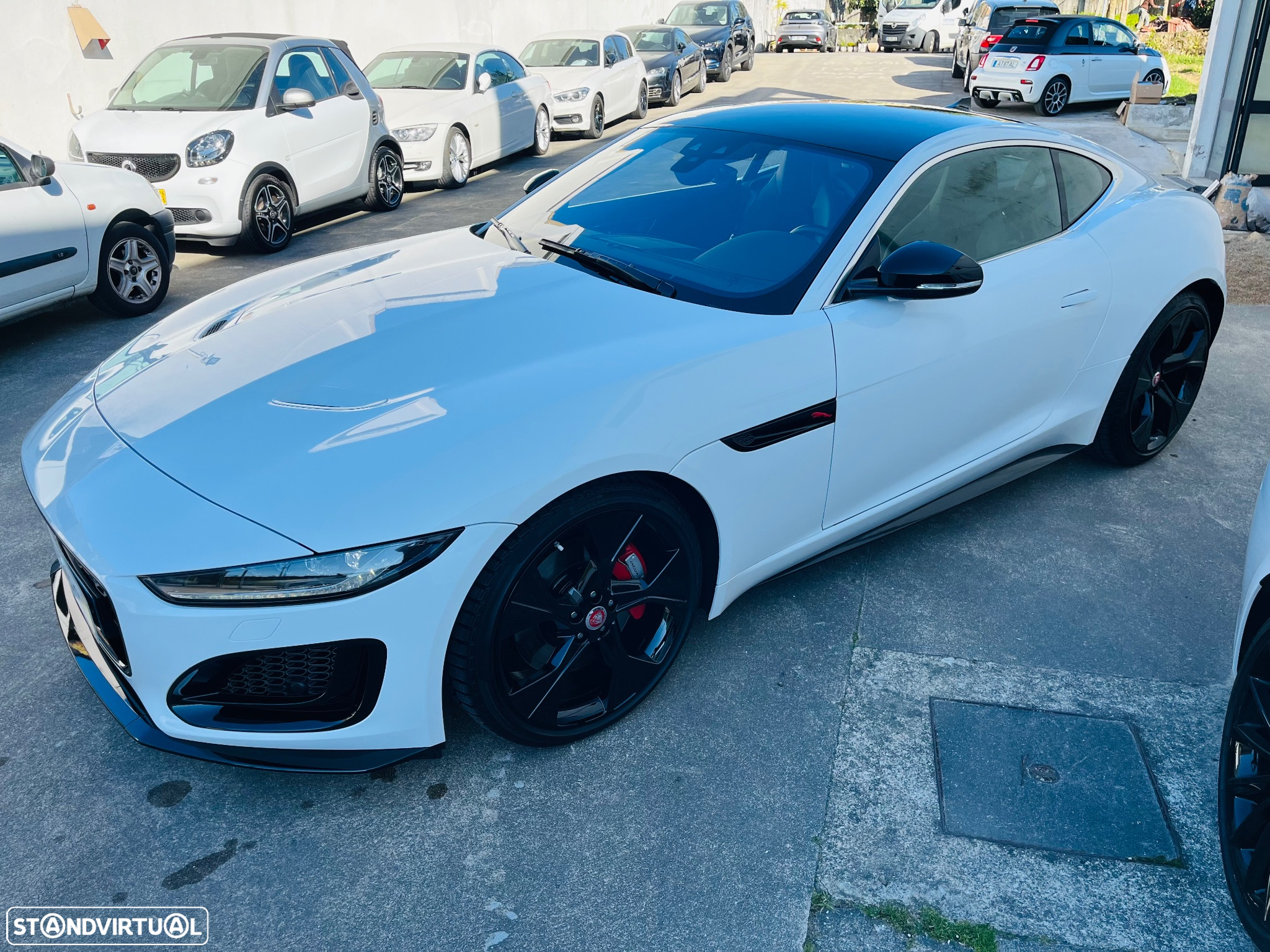 Jaguar F-Type 2.0 i4 R-Dynamic Black - 45