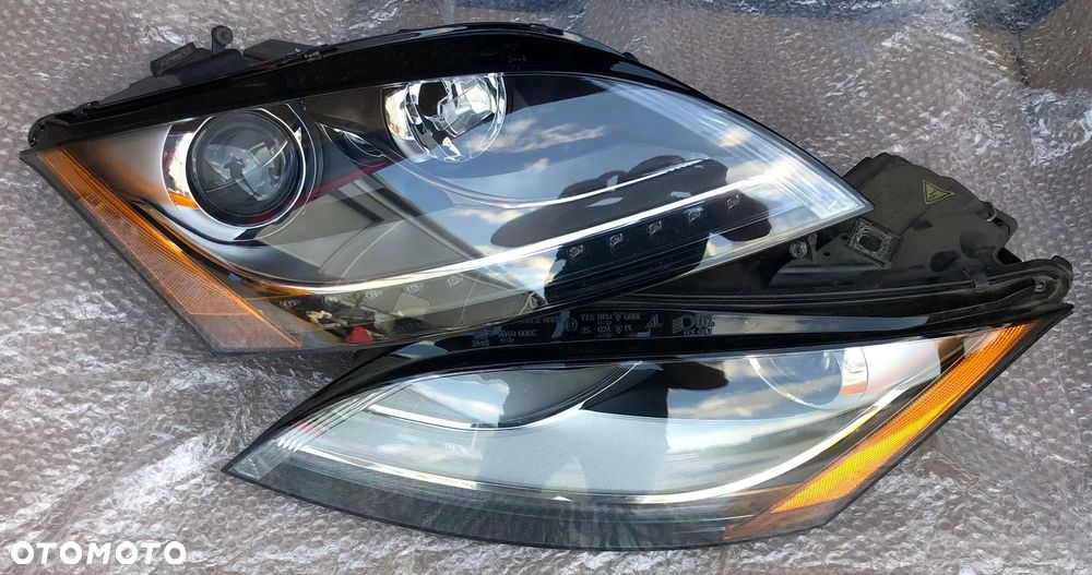 Audi TT 8J reflektory lampy xenon led skrętne USA