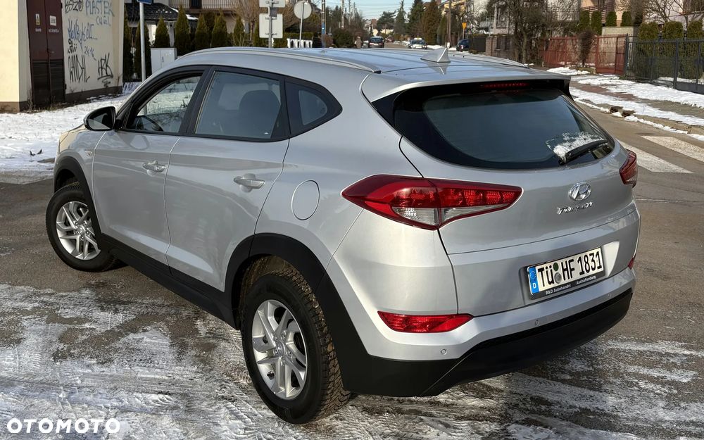 Hyundai Tucson blue 1.7 CRDi 2WD Style - 6
