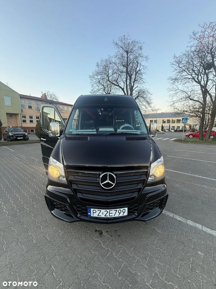 Mercedes-Benz Sprinter - 12
