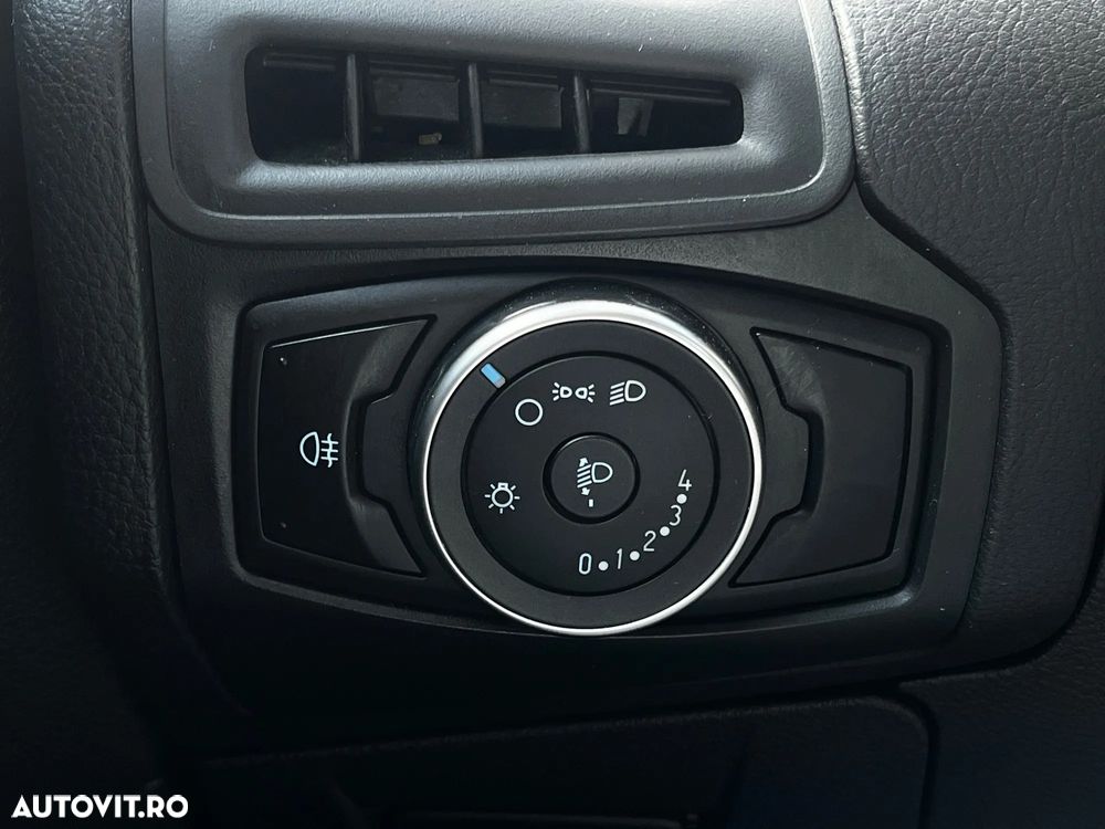 Ford Focus 1.0 EcoBoost Trend - 18
