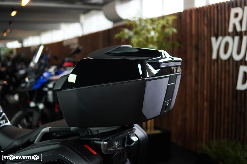 BMW R 1300 RT TRIPLE BLACK AUTOMATICA - 32