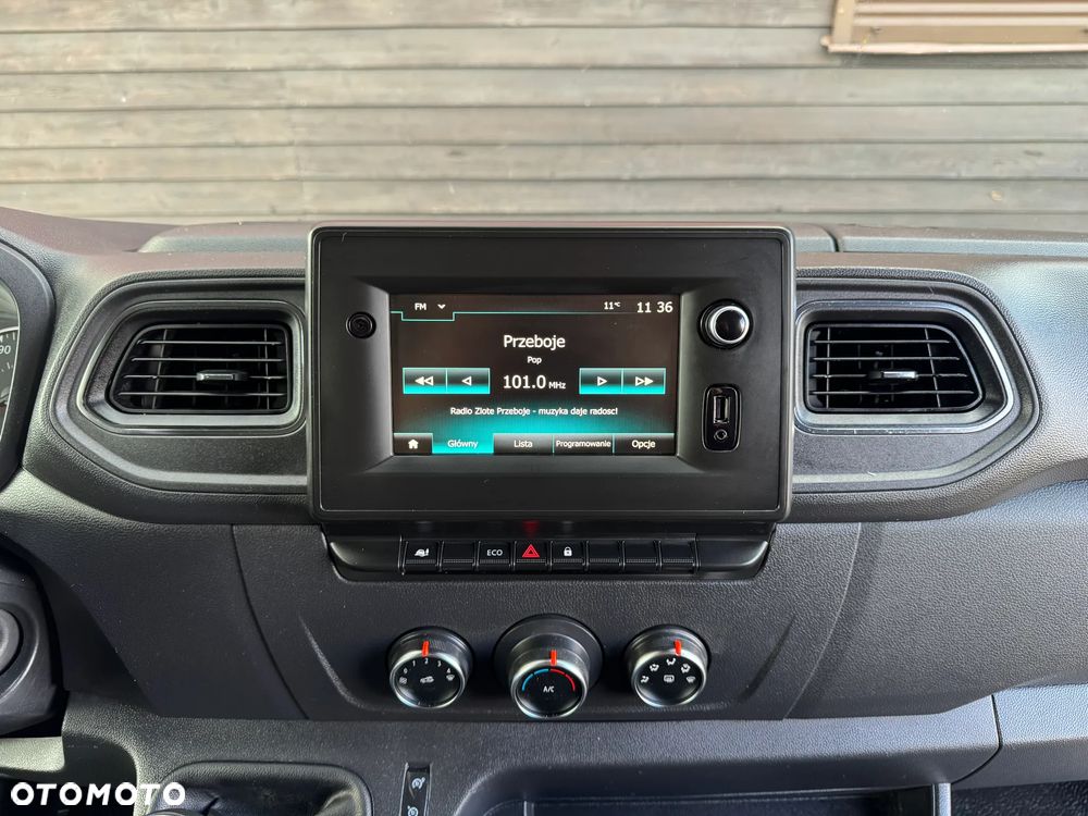 Renault Master L2H2 2,3 135km - 25