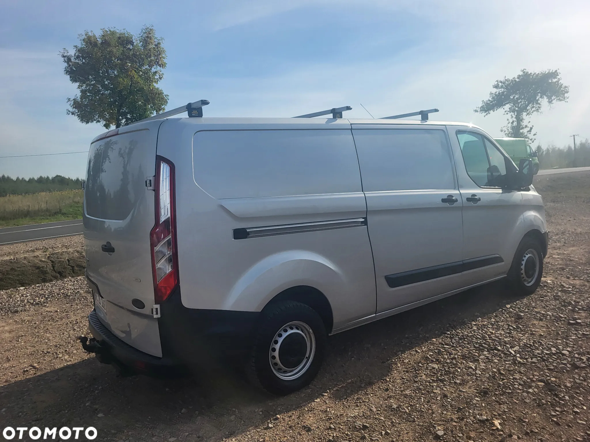 Ford TRANSIT CUSTOM - 13