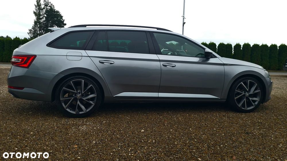 Skoda Superb 2.0 TDI Sportline DSG - 6
