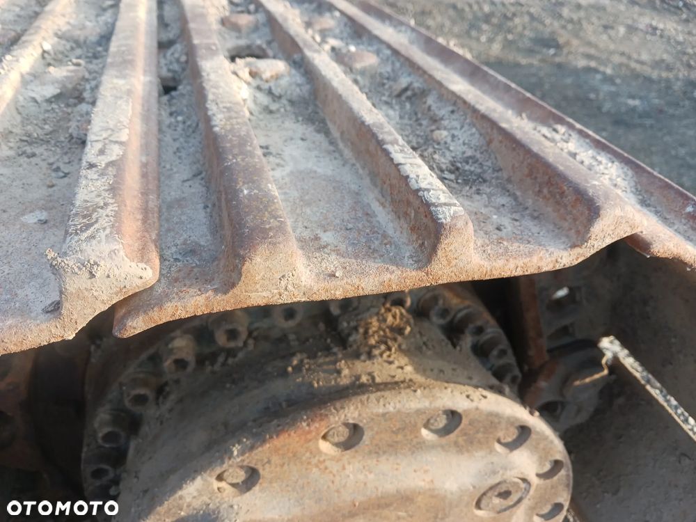 Caterpillar 320F - 13