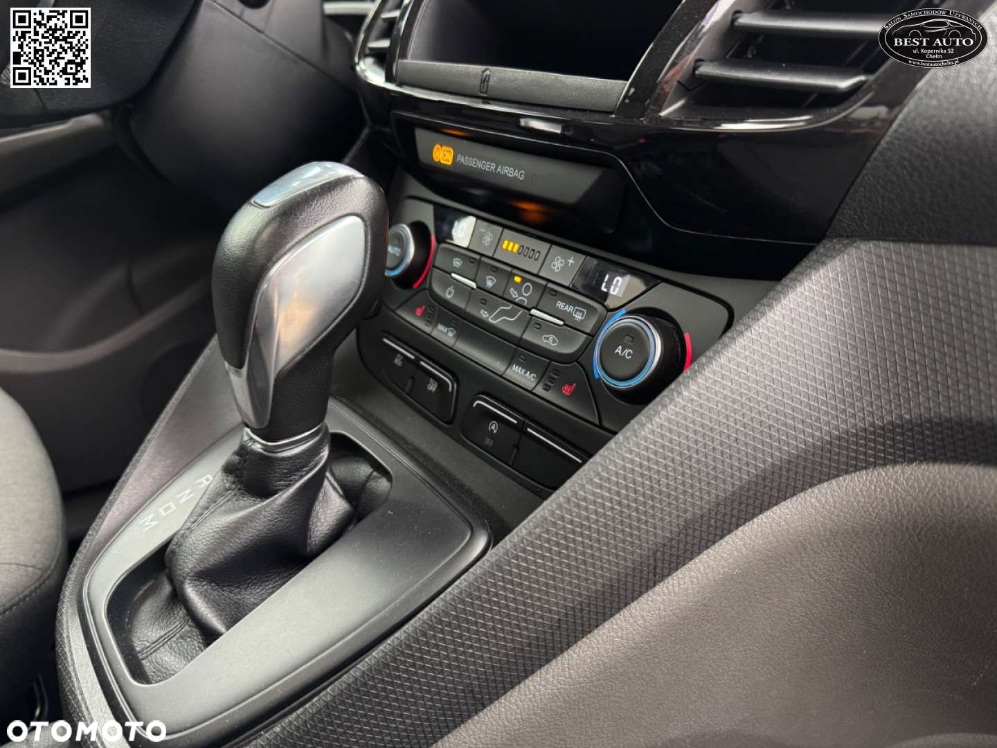Ford Tourneo Connect Grand - 36
