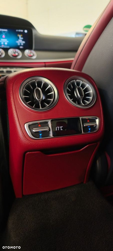 Mercedes-Benz CLS - 41