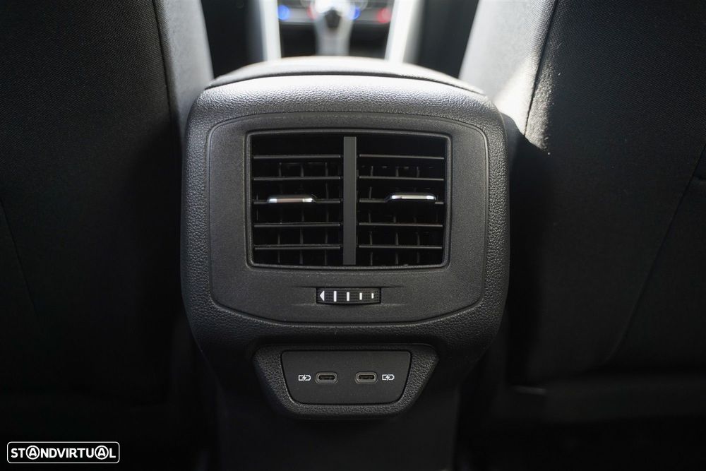 VW T-Roc 1.0 TSI Urban - 15