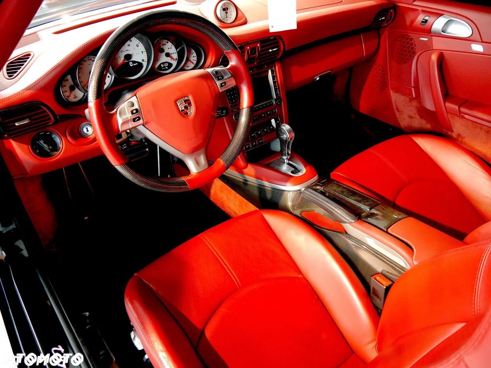 Porsche 911 - 9