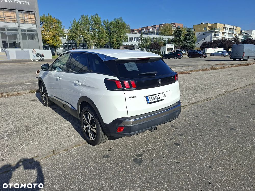 Peugeot 3008 1.2 PureTech GPF Allure S&S - 2