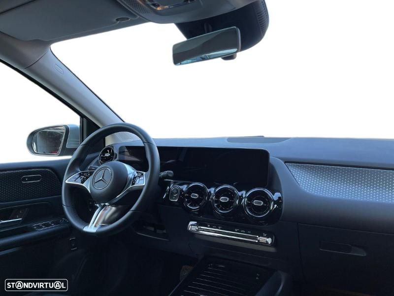 Mercedes-Benz B 180 d - 12