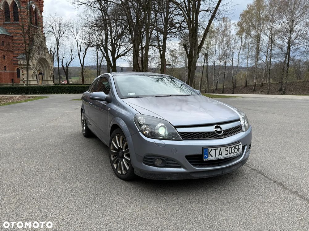 Opel Astra 2.0 T - 1