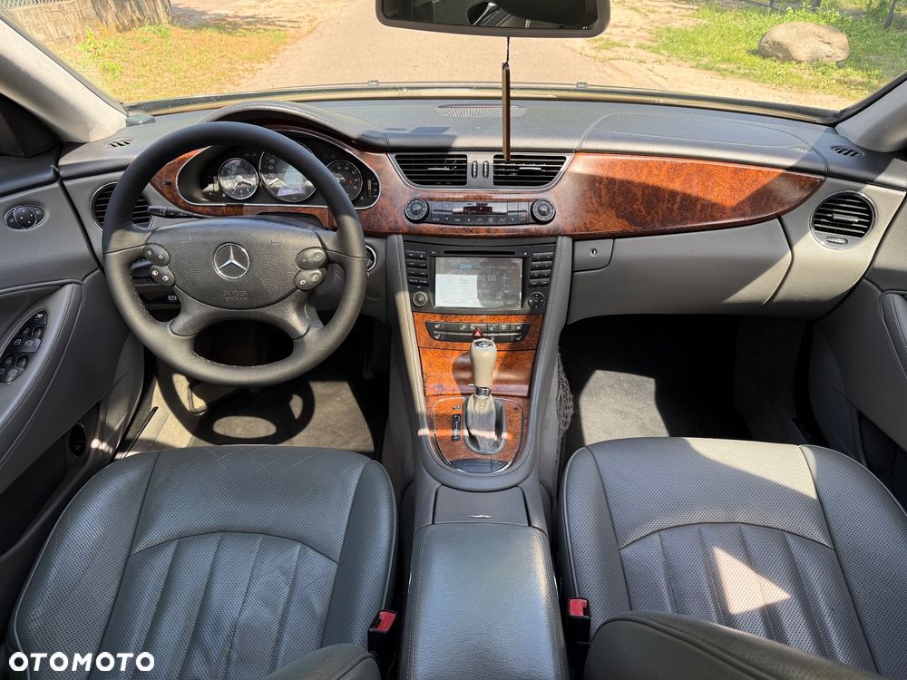 Mercedes-Benz CLS 350 - 11