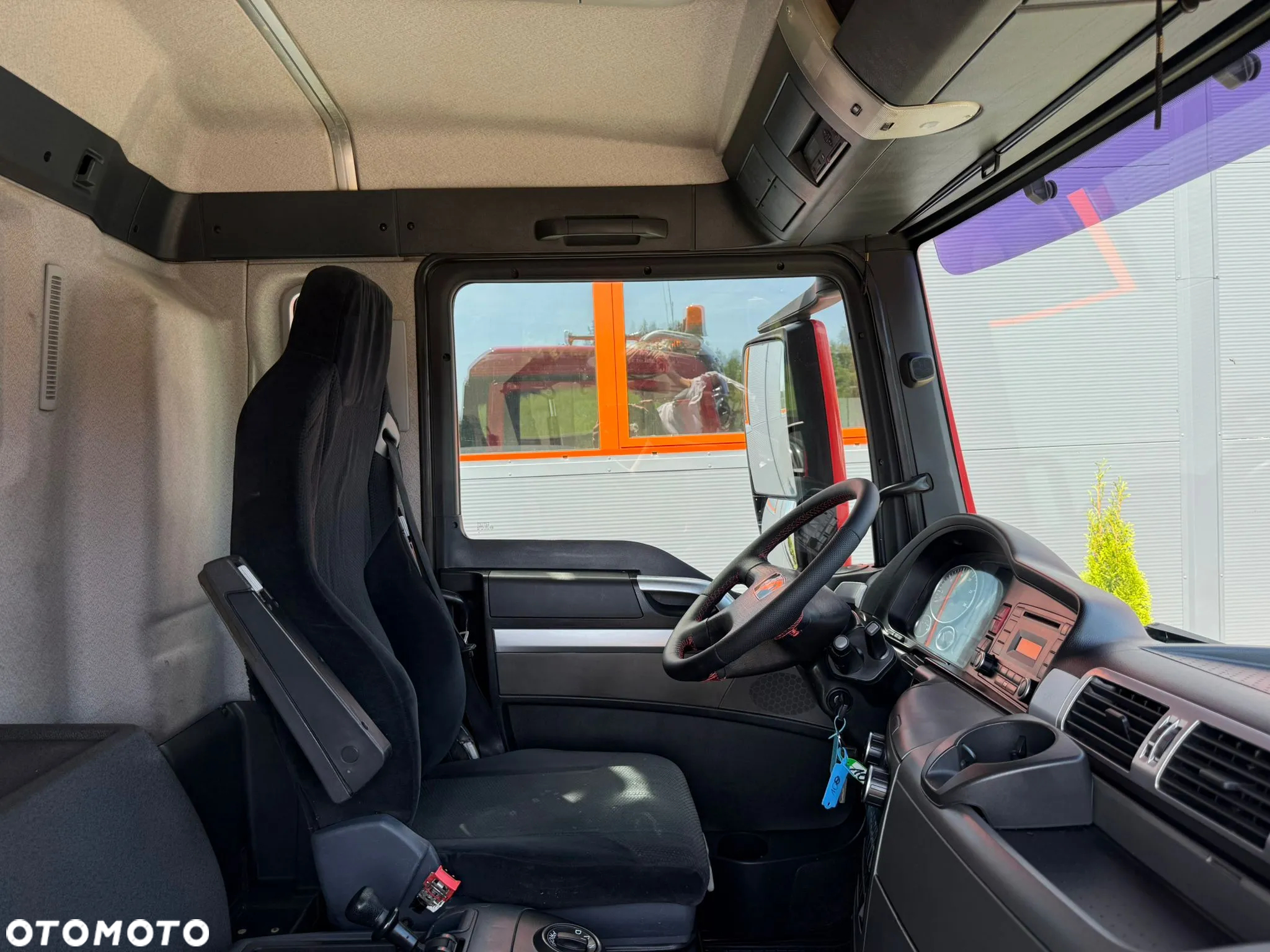 MAN TGS TGX E5 26.320  / skrzynia / platforma / oś skrętna - 32