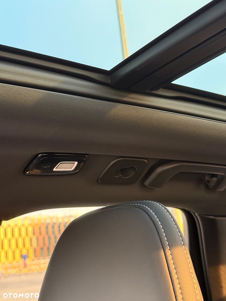 Volvo XC 60 B4 D Plus Dark - 34