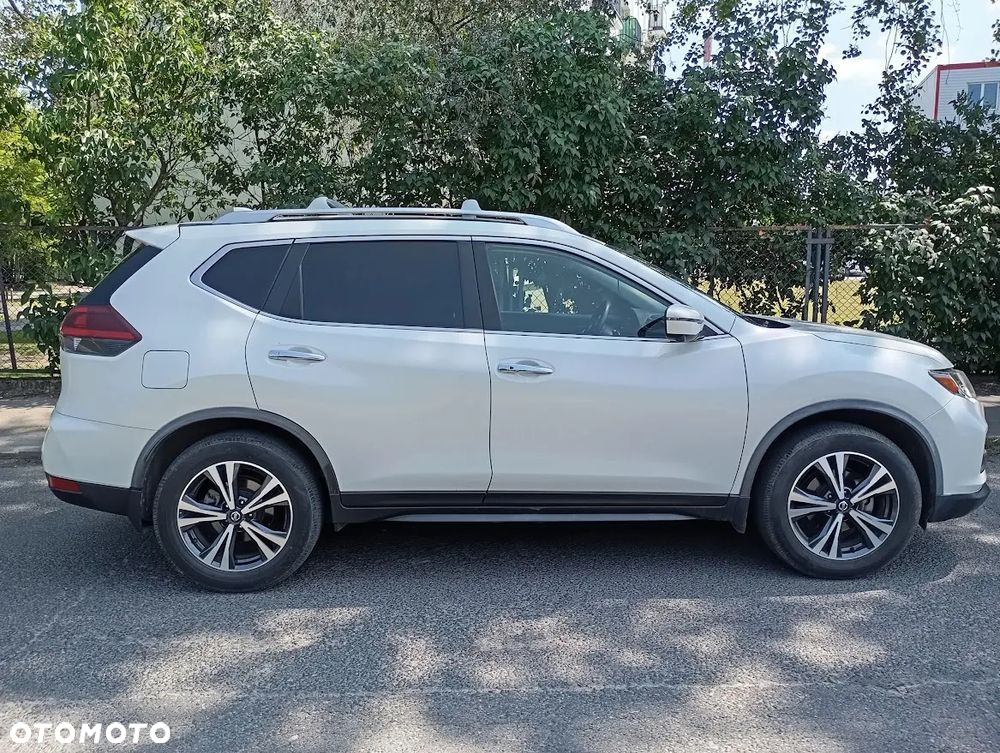 Nissan Rogue - 5