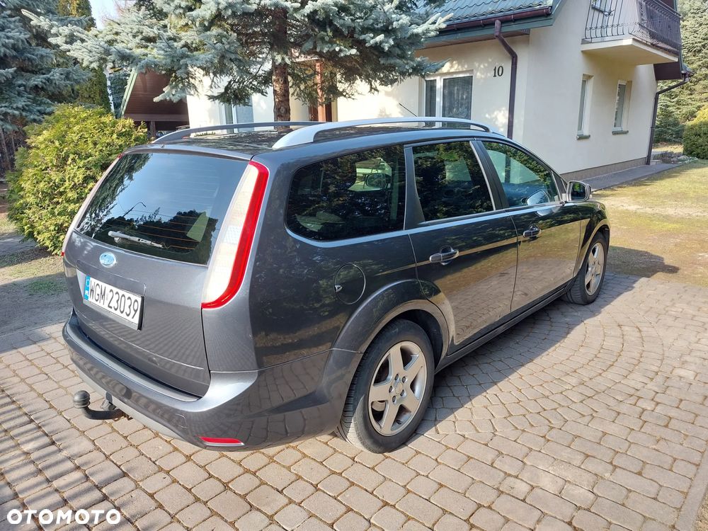 Ford Focus 1.6 16V Trend - 4