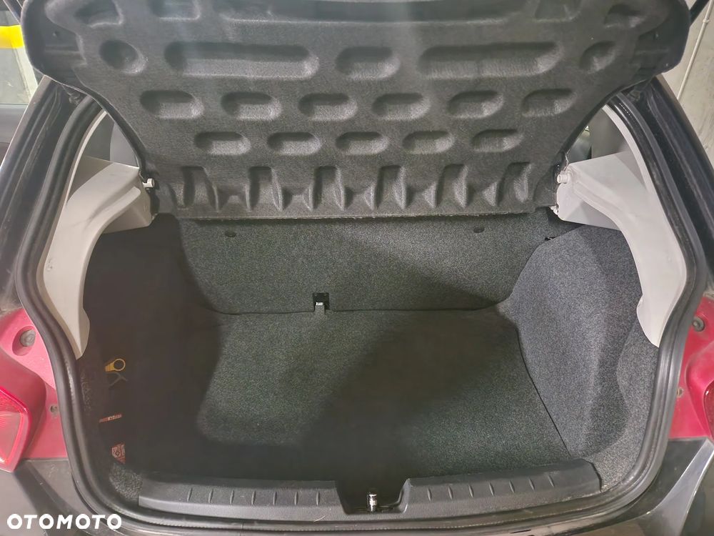 Seat Ibiza 1.4 16V Reference - 14