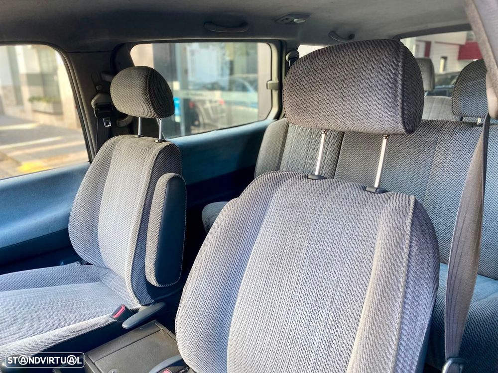 Toyota Previa 2.4 GL - 12