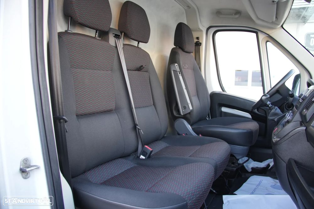 Peugeot Boxer L4H2 2.2BlueHDI 165cv - 12