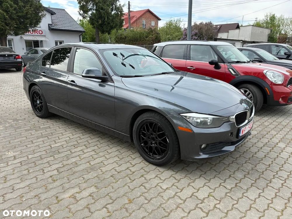 BMW Seria 3 320i xDrive