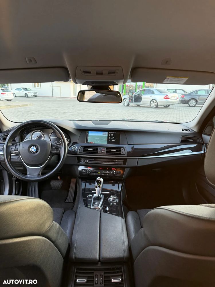 BMW Seria 5 520d Touring Aut. - 9