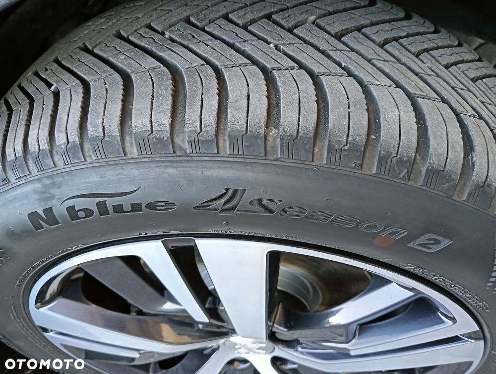 Peugeot 3008 BlueHDi 130 Stop & Start EAT8 Allure - 10