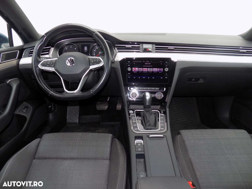 Volkswagen Passat 2.0 TDI SCR DSG Business - 11