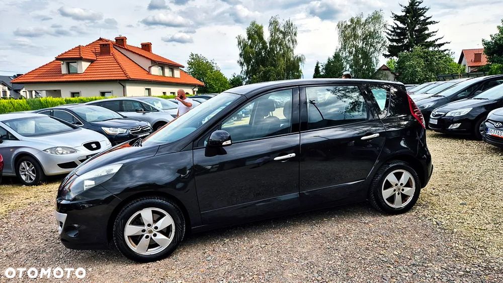 Renault Scenic 1.6 16V Luxe Privilege - 24