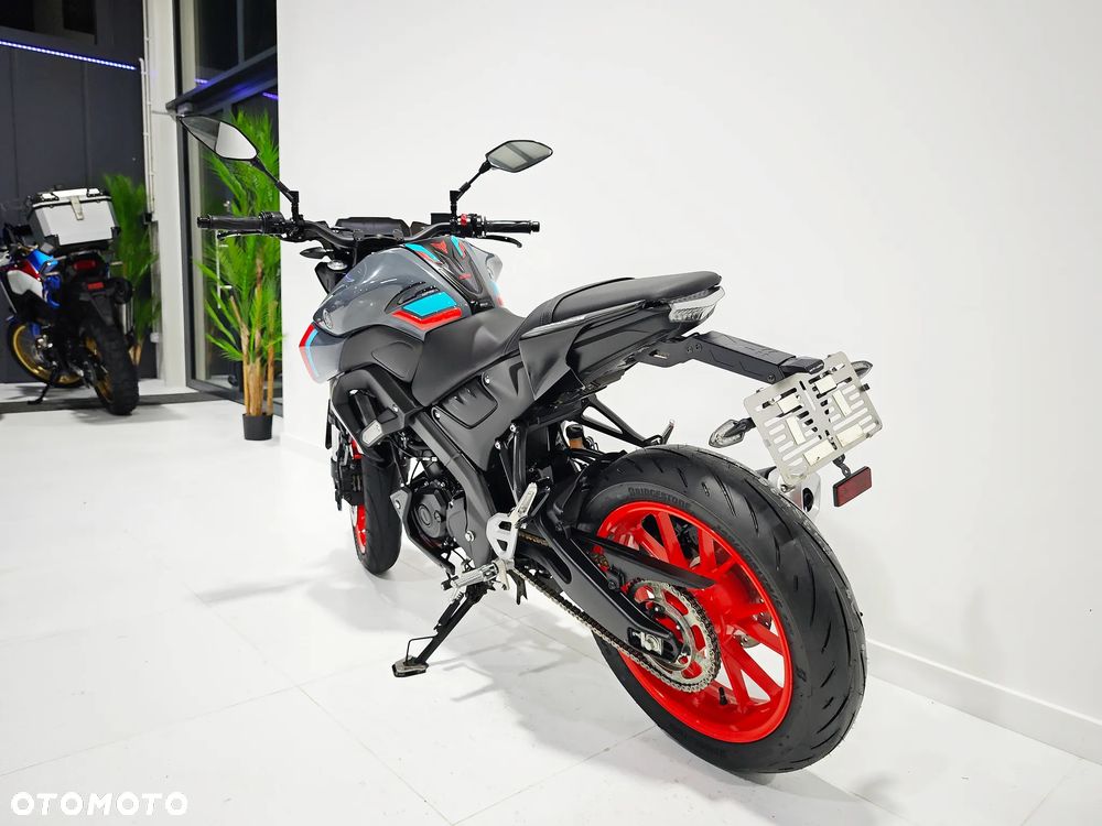 Yamaha MT - 16
