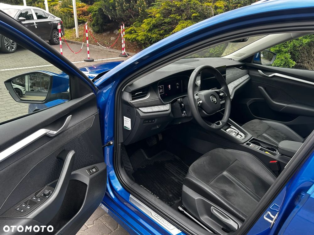 Skoda Octavia 1.5 TSI mHEV Selection DSG - 11