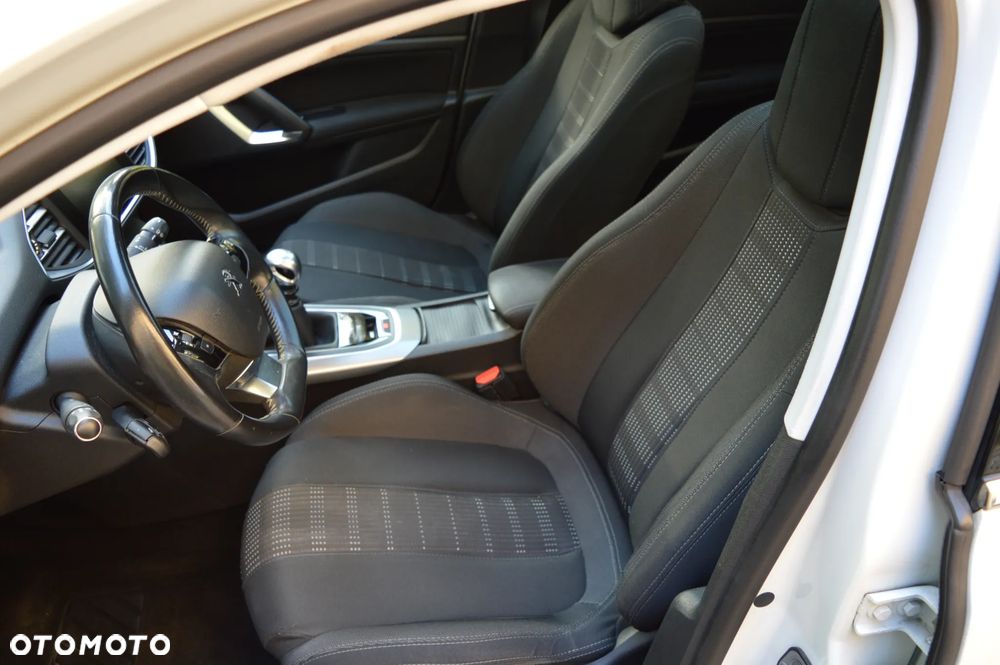 Peugeot 308 1.2 PureTech GPF Allure Pack S&S - 13