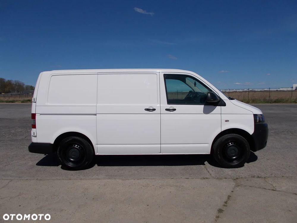 Volkswagen Transporter - 5